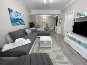 Amos Residence - Casa del Mar
